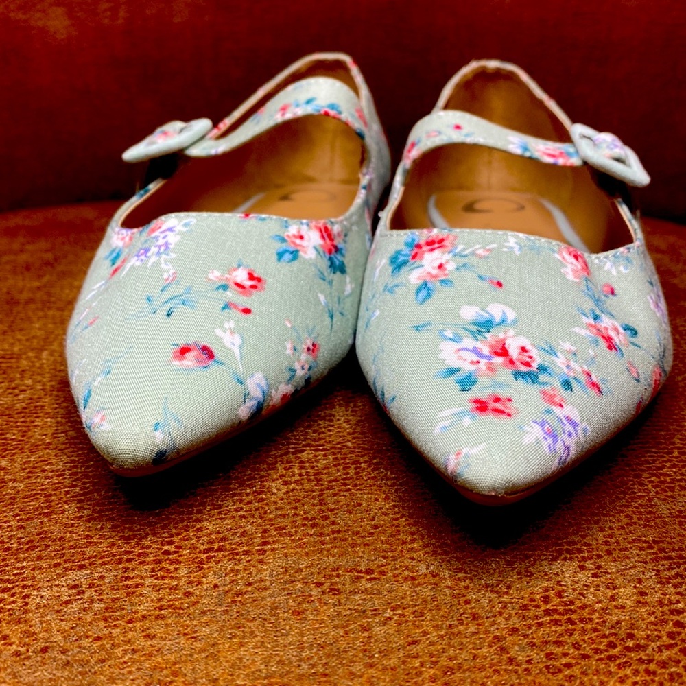 JOURNEE
COLLECTION KARISSA Mary Jean Flats size 8 - Picture 6 of 8